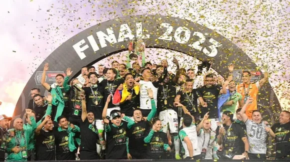 Joel Campbell y el León se coronaron campeones de la Liga de Campones Concacaf Joel Campbell y el León se coronaron campeones de la Liga de Campones Concacaf