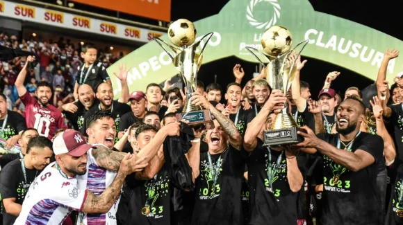 Saprissa arrasó con los Premios UNAFUT Saprissa arrasó con los Premios UNAFUT