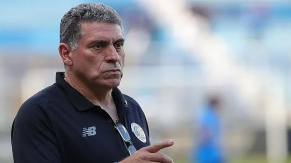 En medio de la crítica, Luis Fernando Suárez pide méritos por su trabajo