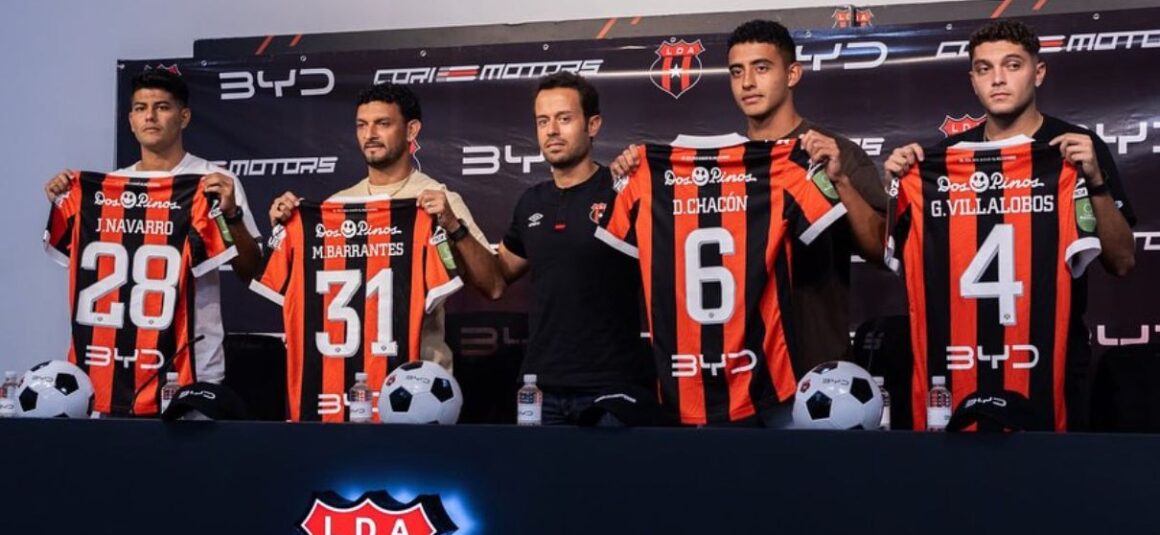 Michael Barrantes: “La gente sabe que soy saprissista, pero hoy me debo a la Liga” Michael Barrantes: “La gente sabe que soy saprissista, pero hoy me debo a la Liga”