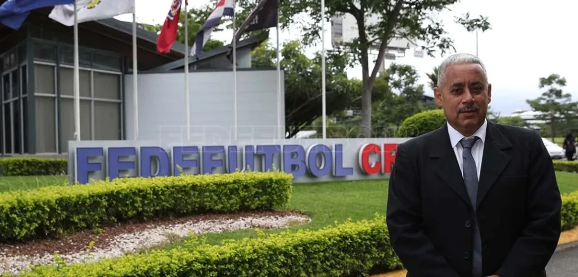 Campeonatos de fútbol nacional podrían comenzar sin Comisión Arbitral definida