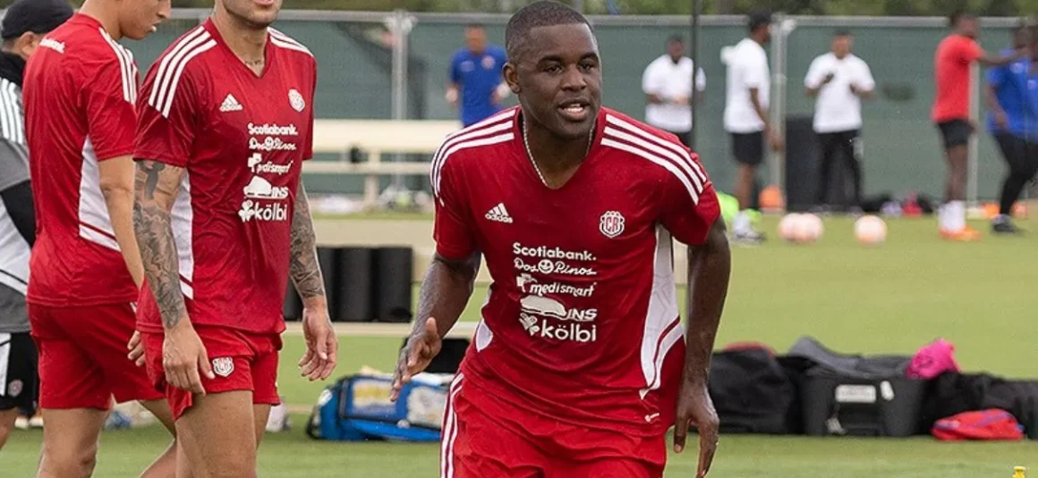 Joel Campbell defendió a los veteranos en Selección Nacional Joel Campbell defendió a los veteranos en Selección Nacional
