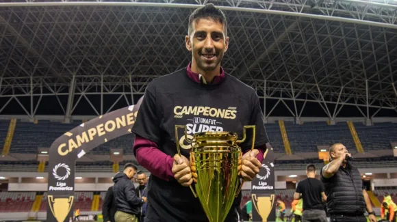 ¡Saprissa acumula 64 títulos en 88 años de historia!