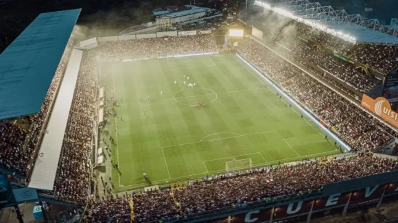 Saprissa deberá pagar cerca de un millón de colones en multas tras Gran Final Saprissa deberá pagar cerca de un millón de colones en multas tras Gran Final