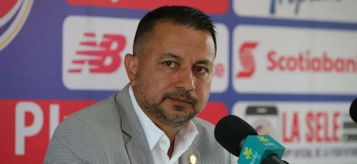 Rodolfo Villalobos disparó en contra del Comité Ejecutivo en la Federación