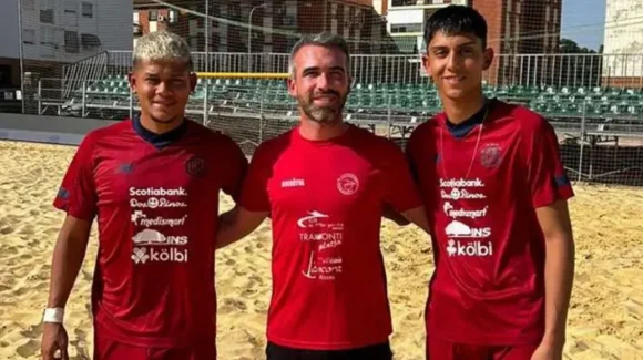Seleccionados ticos llegarán a reforzar equipo español de fútbol palya Seleccionados ticos llegarán a reforzar equipo español de fútbol palya