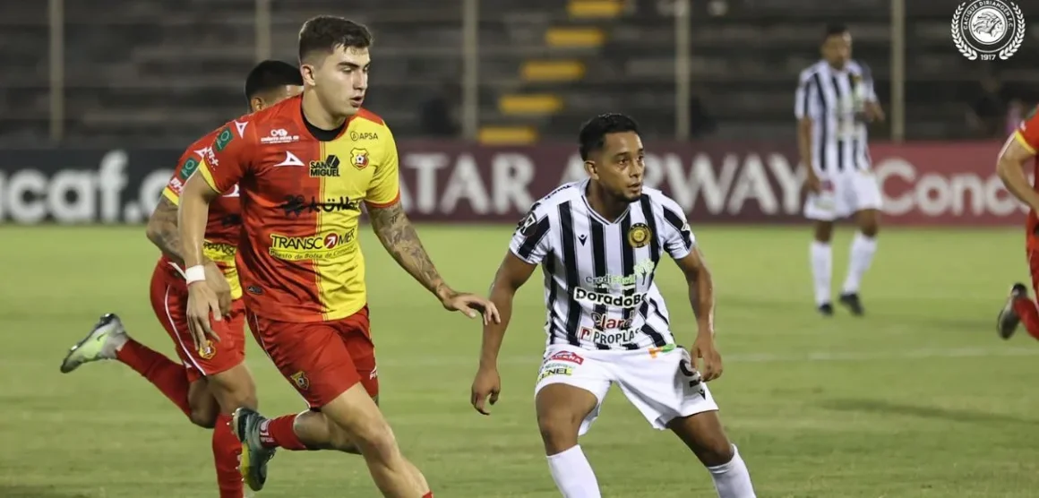 Herediano tuvo un turbulento arranque en Copa Centroamericana