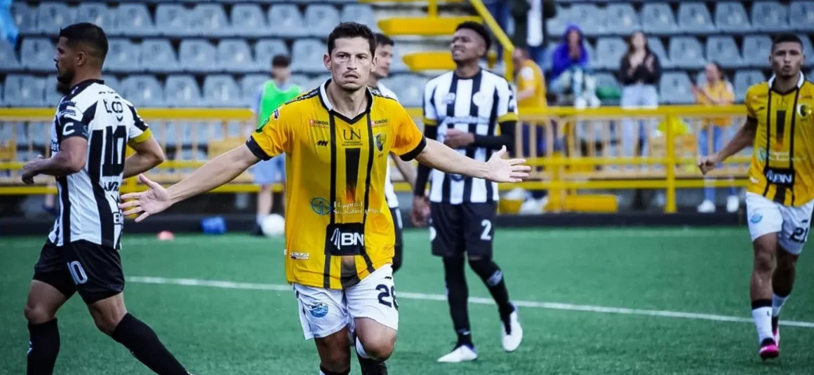 Liberia sacó una victoria ante Sporting tras juego de infarto