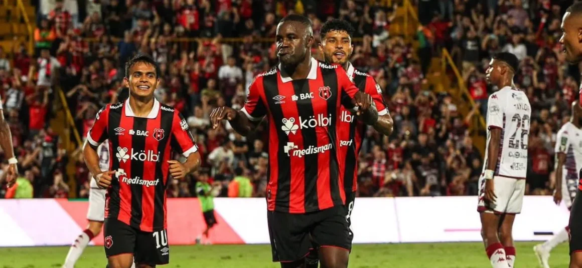 Alajuelense se impone en el primer clásico de la temporada Alajuelense se impone en el primer clásico de la temporada
