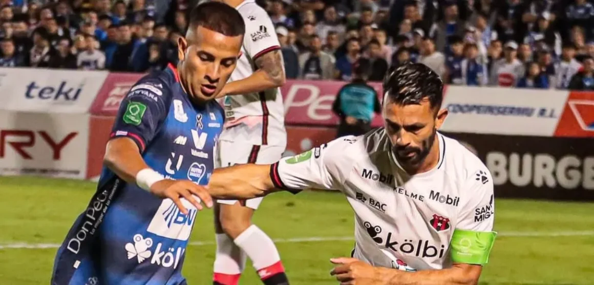 ¿Qué sucedió la última vez que Cartaginés y Alajuelense se enfrentaron a nivel internacional?