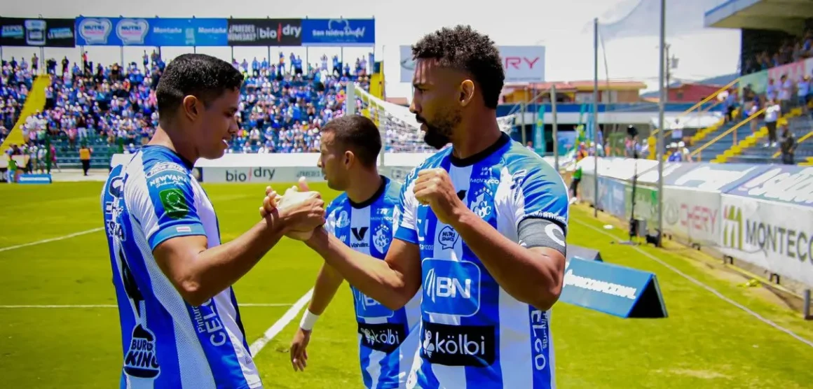 Cartaginés consiguió una sufrida victoria ante Sporting