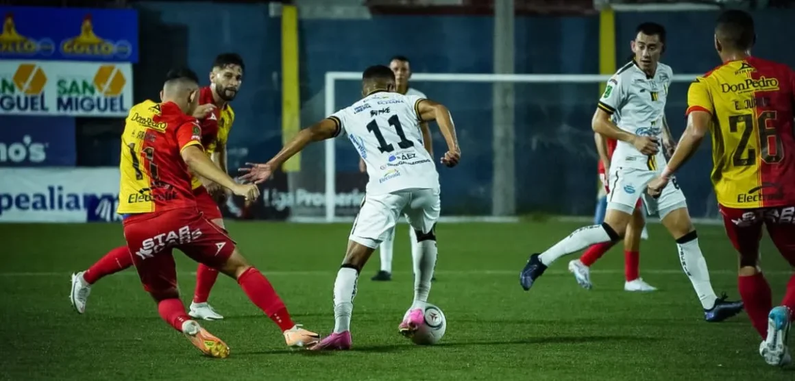 Herediano y Liberia no pasan del empate