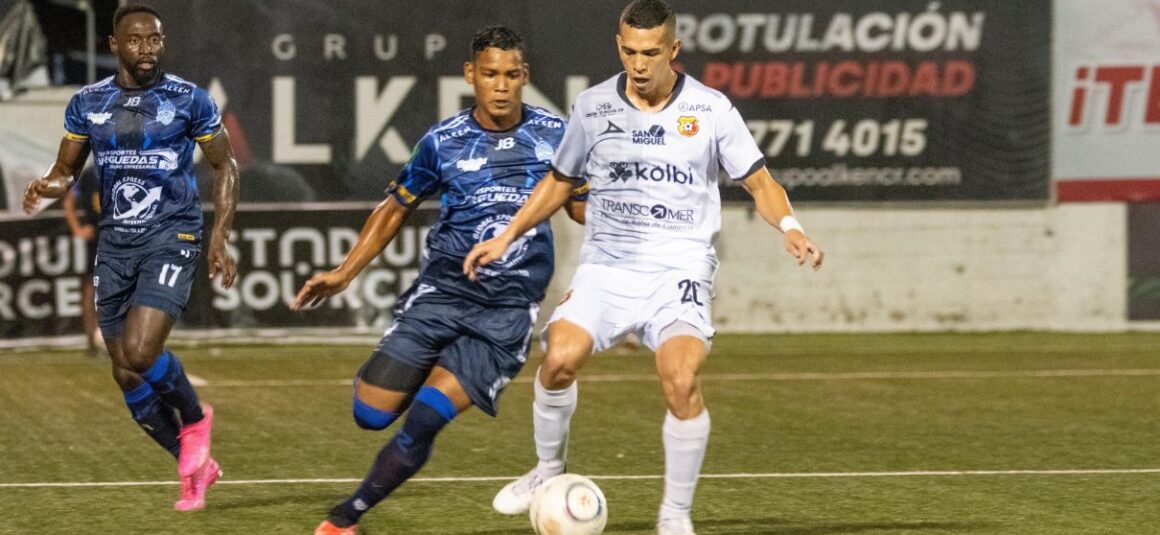 Herediano a las semifinales de Copa tras sufrido juego ante Pérez