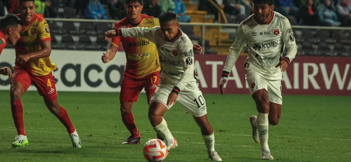 Herediano y Alajuelense no pasan del empate en Copa Centroamericana Herediano y Alajuelense no pasan del empate en Copa Centroamericana