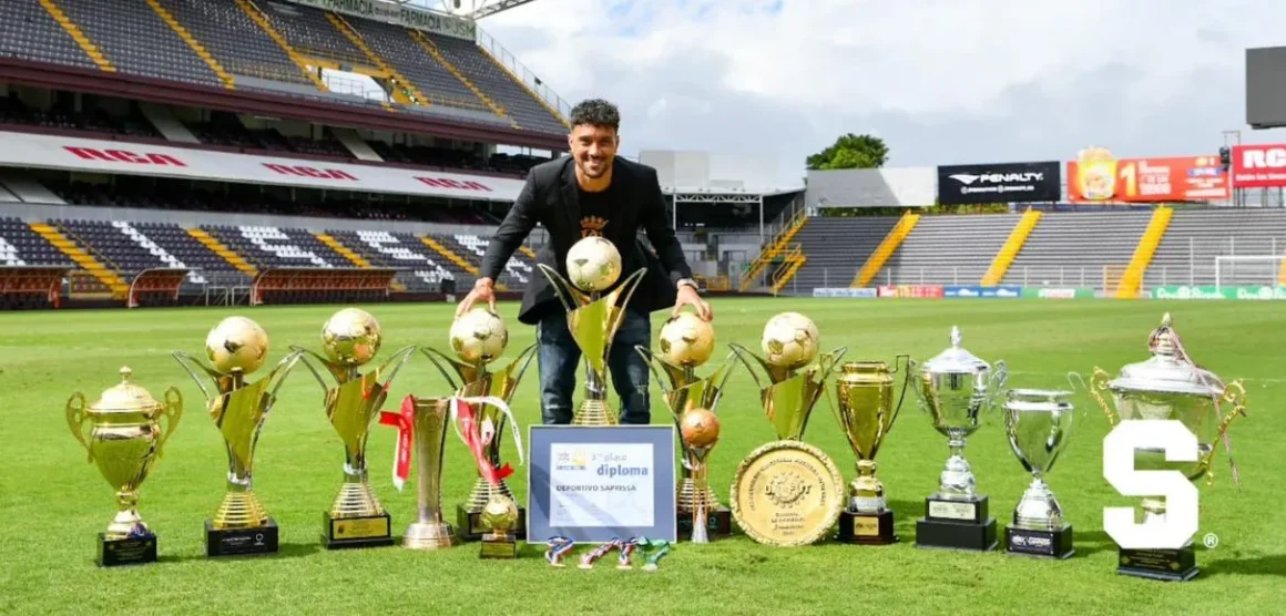 El adiós de una leyenda, Christian Bolaos se retira del fútbol