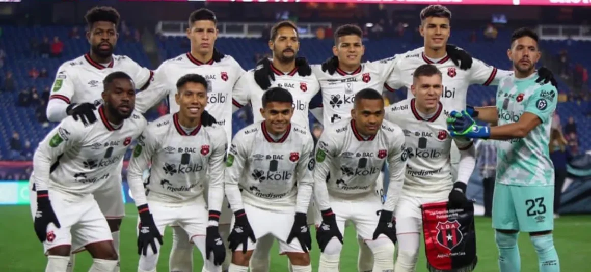 Alajuelense salió goleado en su visita a Boston