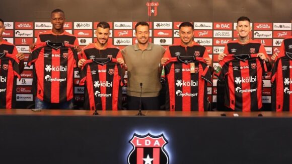 LDA PRESENTÓ LOS NUEVOS REFUERZOS