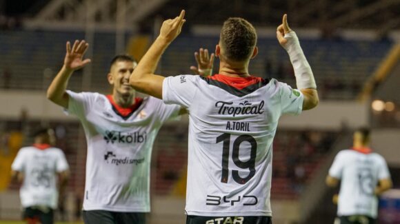 ALAJUELENSE SE QUEDA CON LA RECOPA