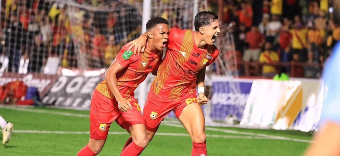 EL TEAM VENCIÓ AL MONSTRUO