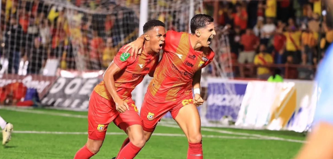 EL TEAM VENCIÓ AL MONSTRUO