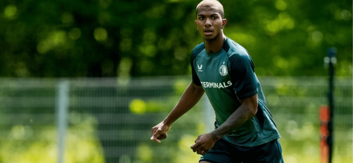 RIVALES DE JEYLAND MITCHELL EN CHAMPIONS LEAGUE
