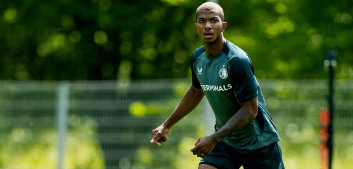 RIVALES DE JEYLAND MITCHELL EN CHAMPIONS LEAGUE