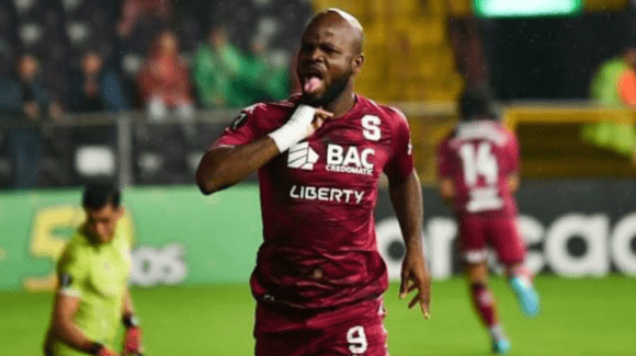 SAPRISSA GOLEÓ EN COPA CENTROAMERICANA