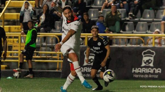 ALAJUELENSE ES LÍDER EN LA PRIMERA VUELTA