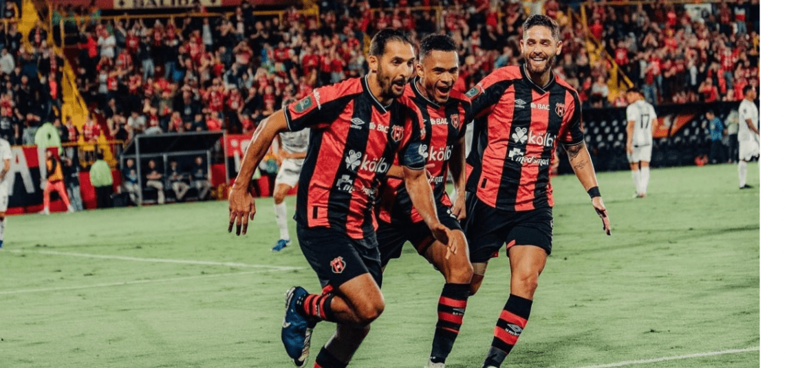 EL LEÓN VENCIÓ AL TEAM
