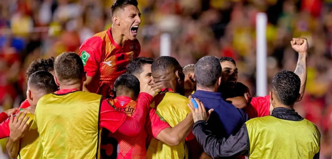 HEREDIANO GOLEÓ 3-0 A SAPRISSA