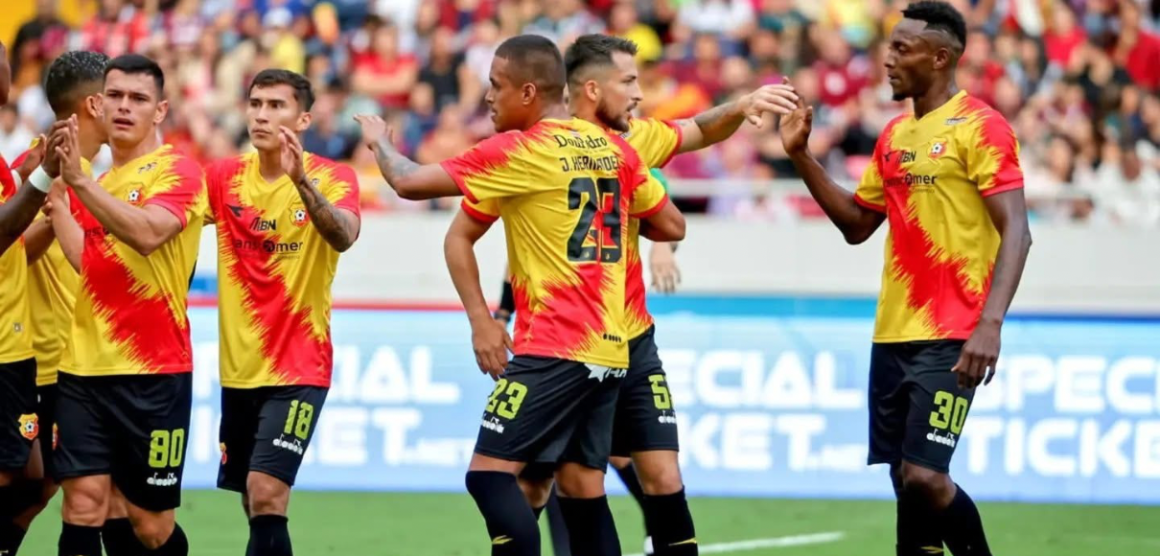 SE JUGARON LOS 90 MINUTOS POR LA VIDA