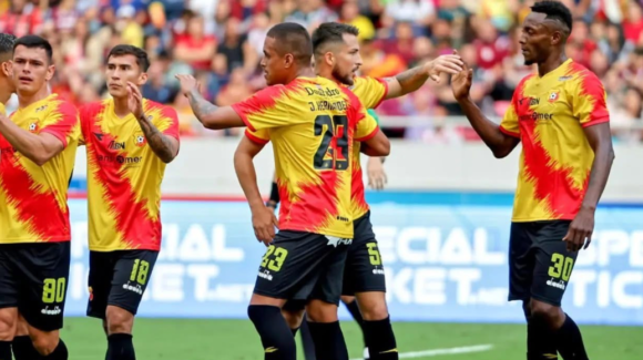 SE JUGARON LOS 90 MINUTOS POR LA VIDA