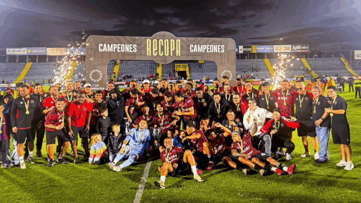 LA LIGA ES BICAMPEON DE LA RECOPA