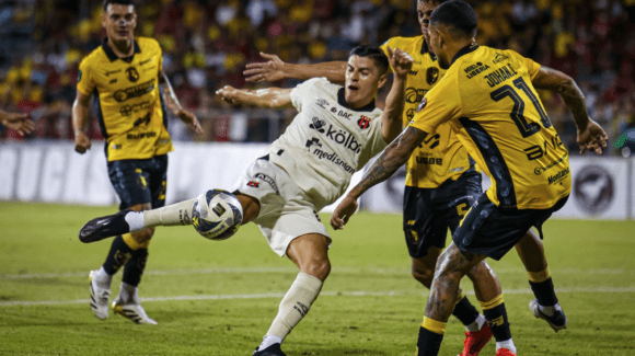 EMPATE EN LA IDA DE SEMIFINALES ENTRE LIBERIA Y LA LIGA
